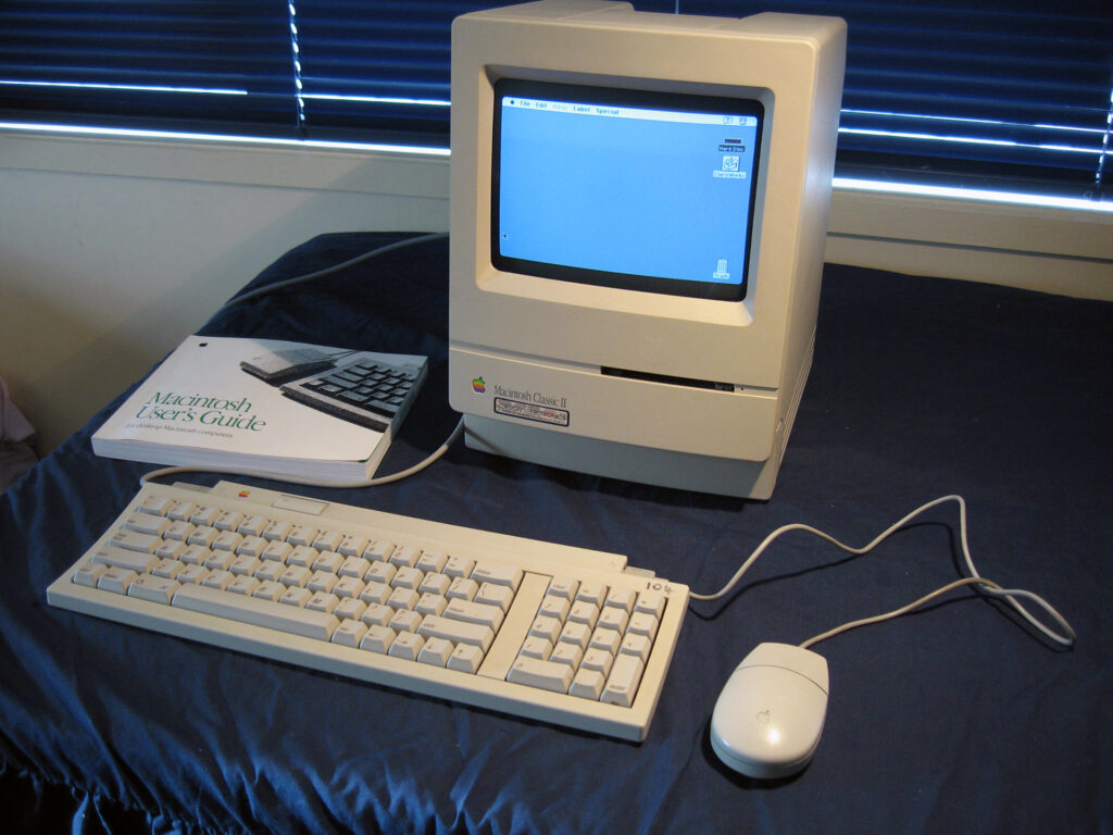 mac classic-II-1920x